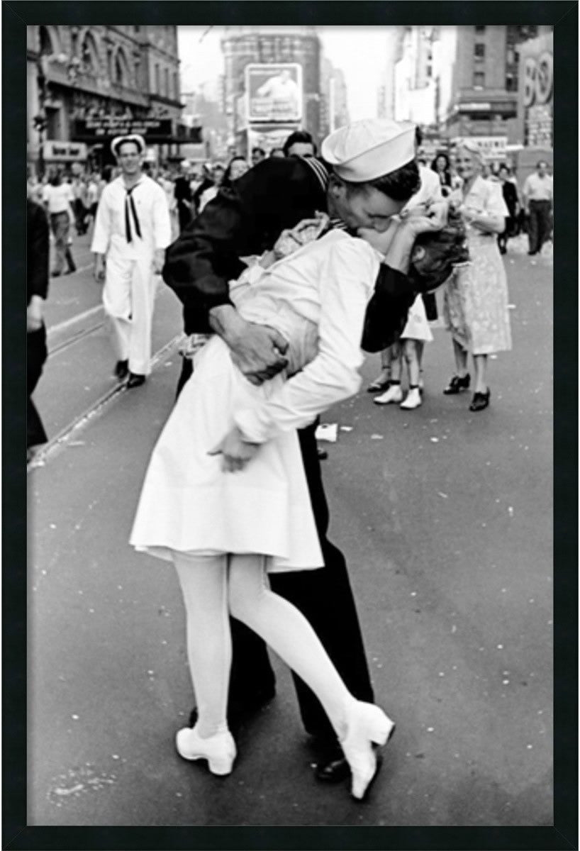 Amanti Art Kissing on VJ Time Square Framed Art Gel Coated AA169884