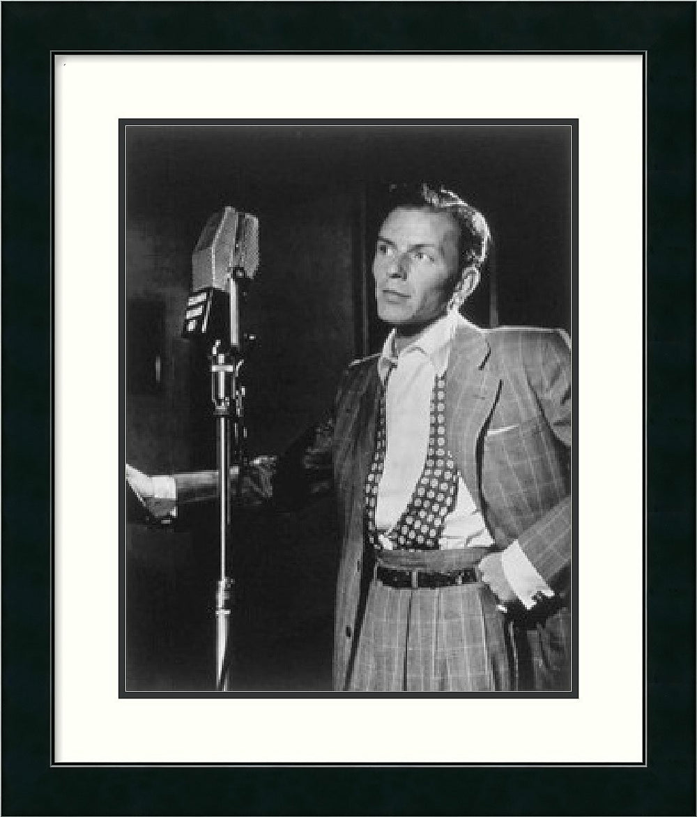 Amanti Art William P. Gottlieb Golden Age of Jazz Frank Sinatra Framed Print AA01246