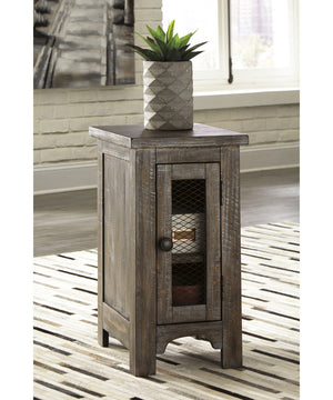 25"H Danell Ridge Chair Side End Table Brown