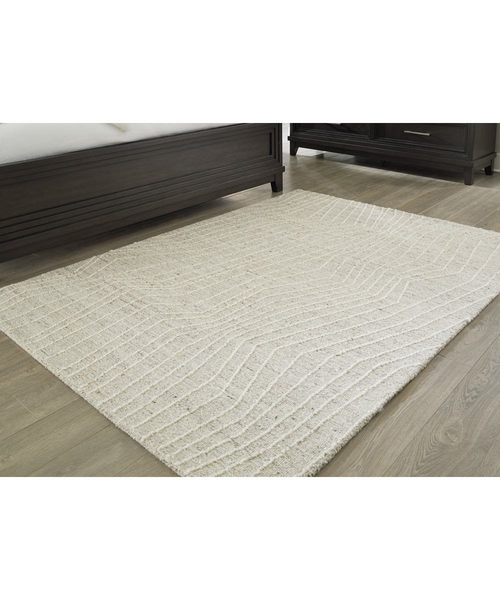 Varahill Medium Rug Gray/Ivory