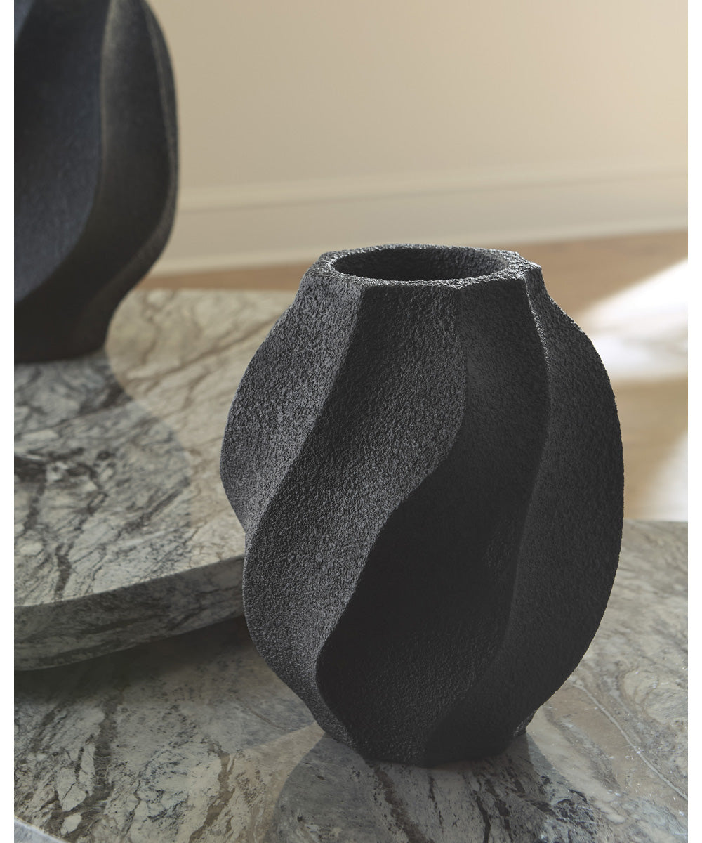 Judworth Vase Black