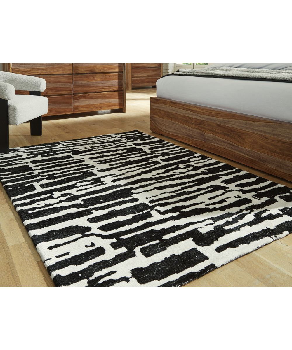 Bramshaw Medium Rug Black/Ivory