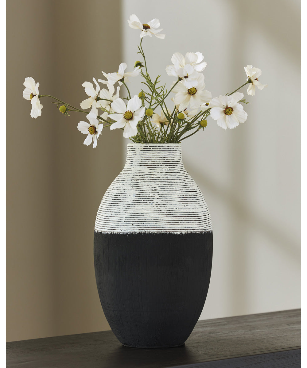Girtha Vase Antique White/Black