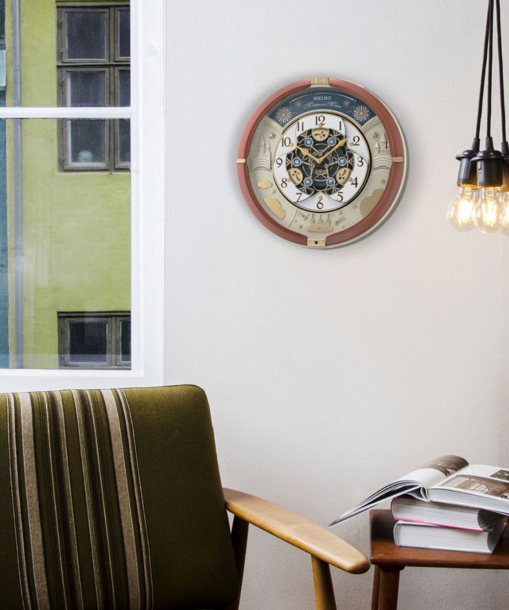 15"H Melodies in Motion Clock  18 Hi Fi Melodies