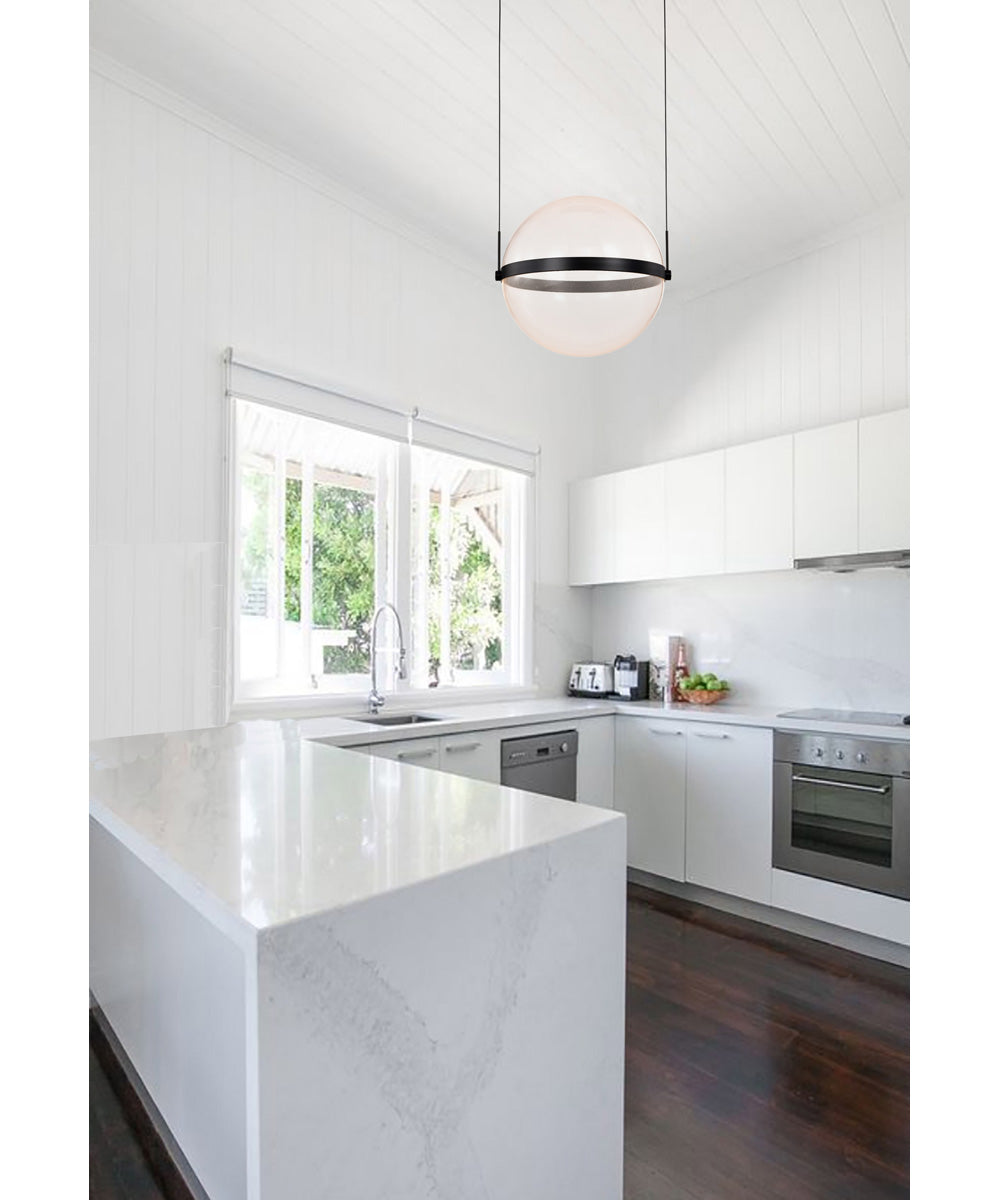 Arvada  Pendant Matte Black