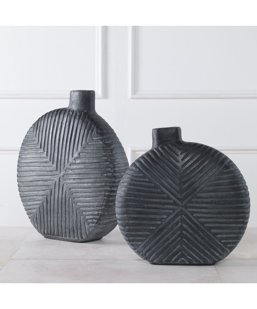 Viewpoint Aged Black Vases, Set of 2