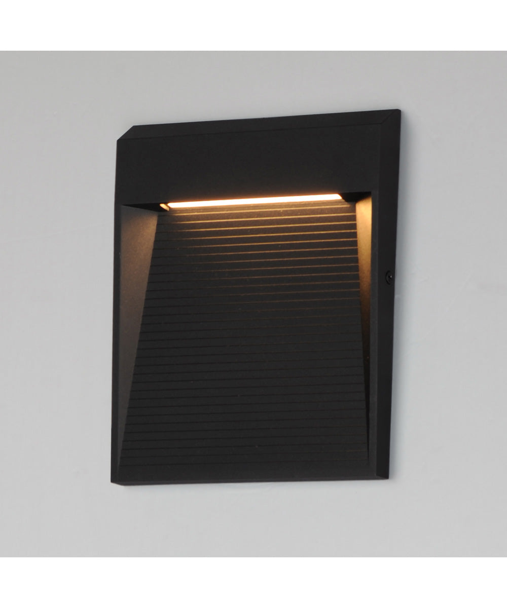 Steppes LED Outdoor Sconce Black