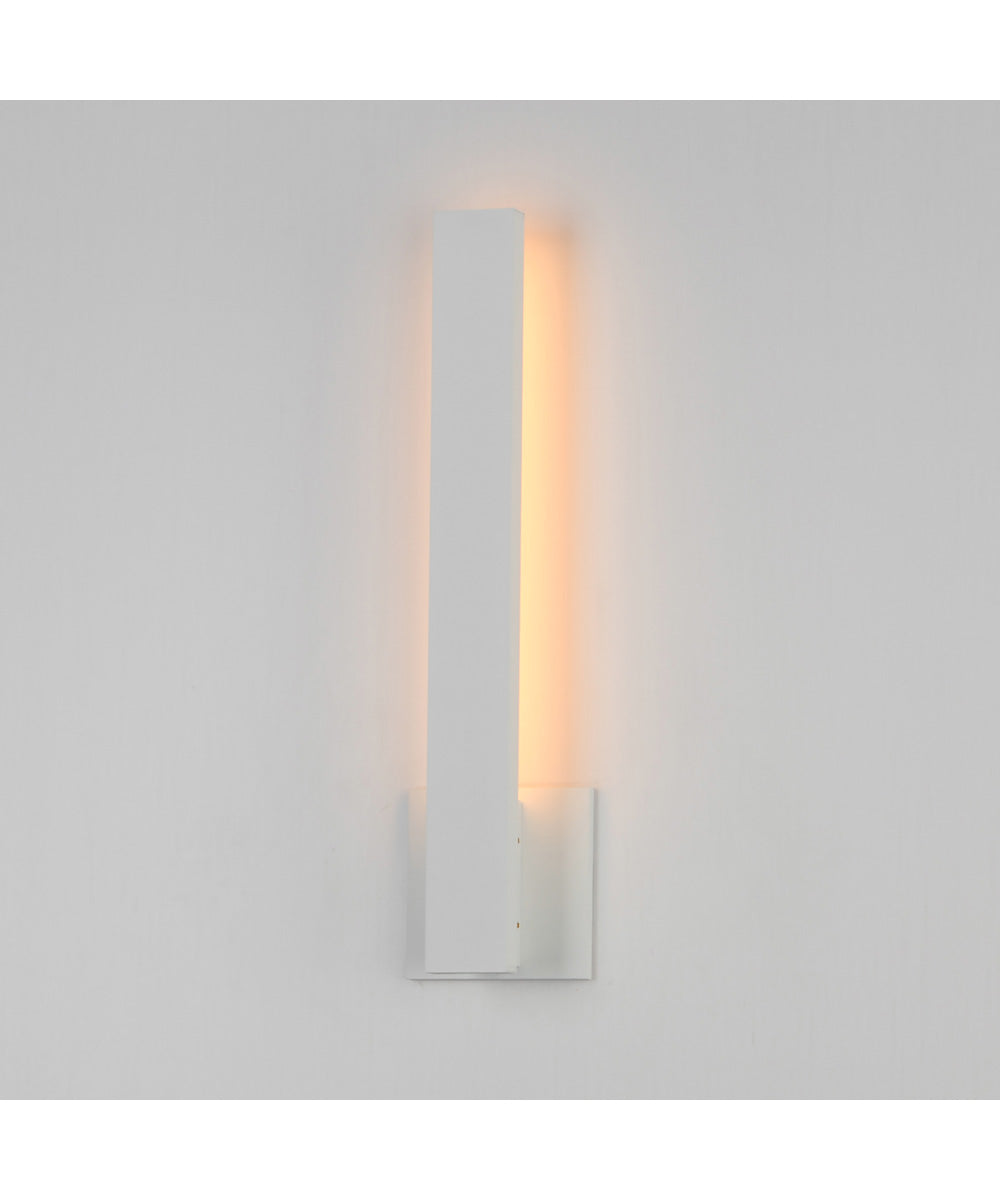 Alumilux Line 5CCT 18 inch LED Outdoor Wall Sconce White