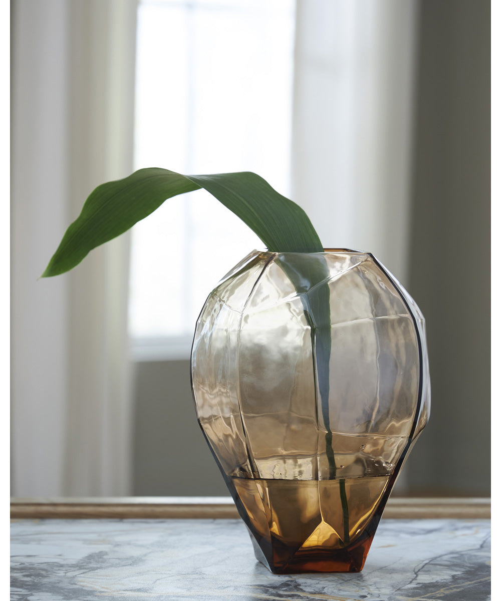Ewart Vase Light Brown