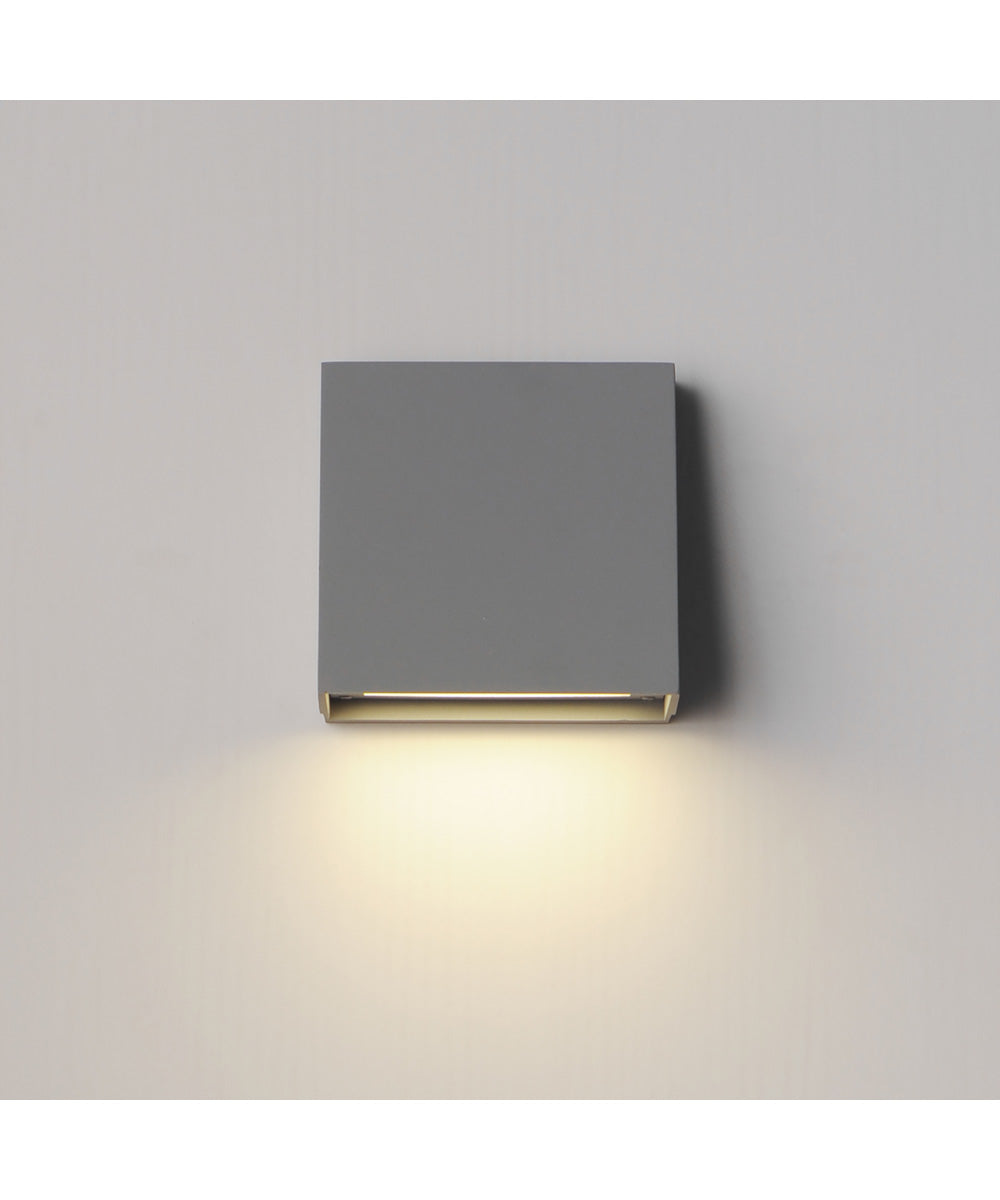 Pathfinder LED Outdoor Wall Sconce - 5CCT Silver