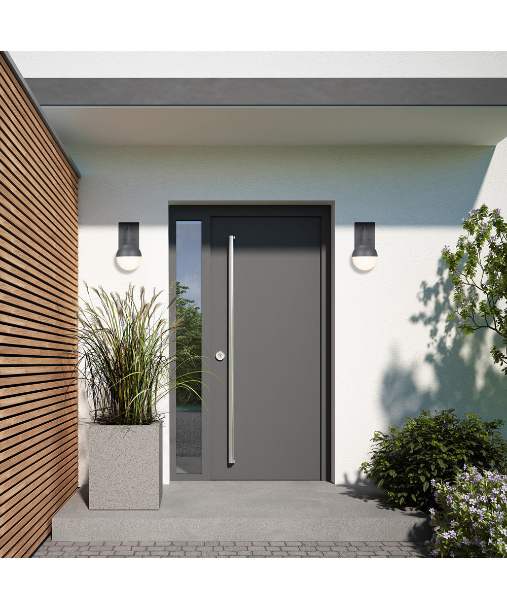 Pineview Outdoor Wall Sconce IO