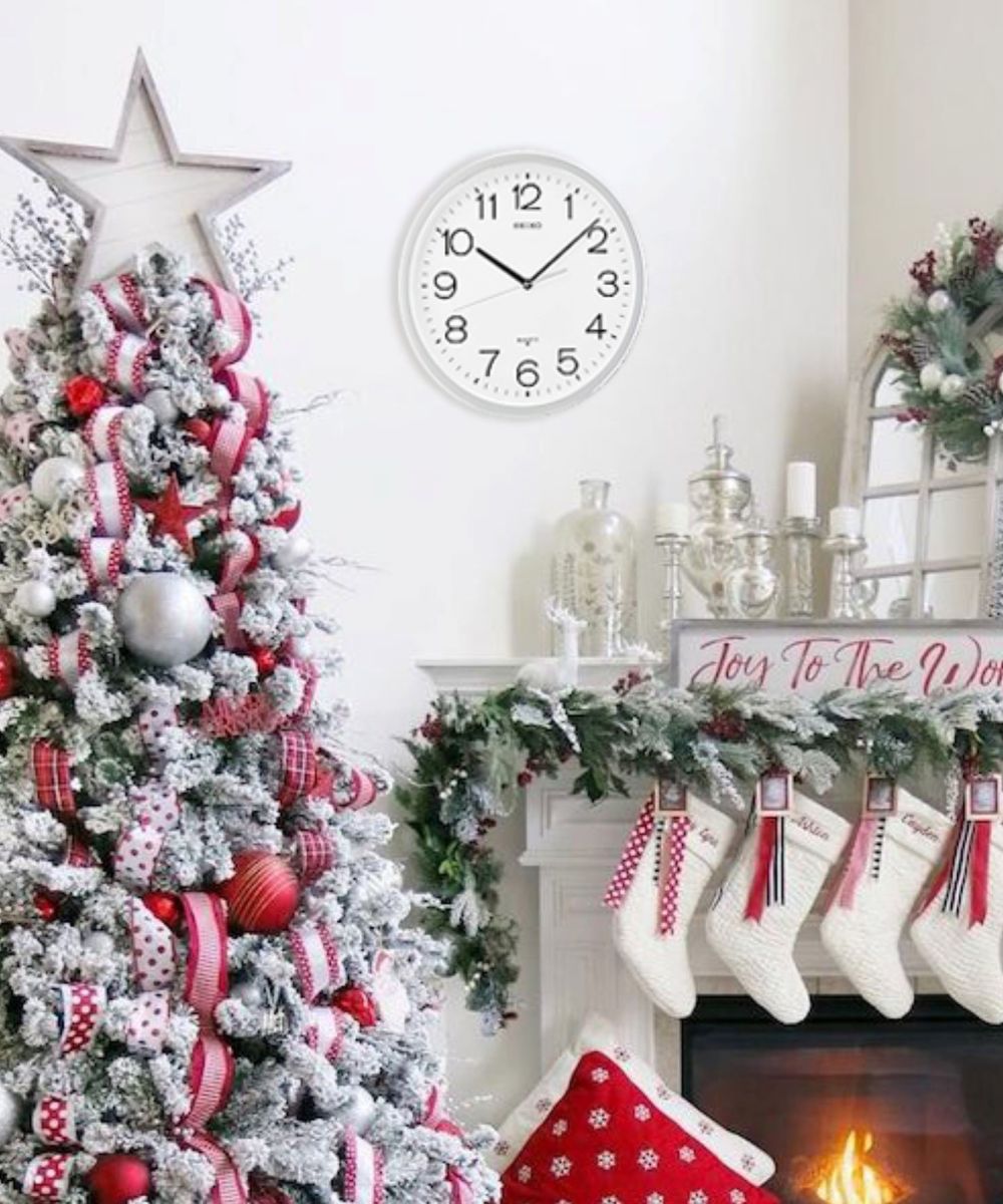 Silver-Toned Framed Numbered Wall Clock