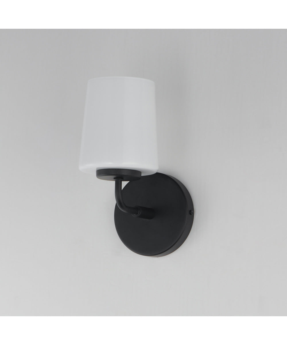 Durham 1-Light Wall Sconce Black