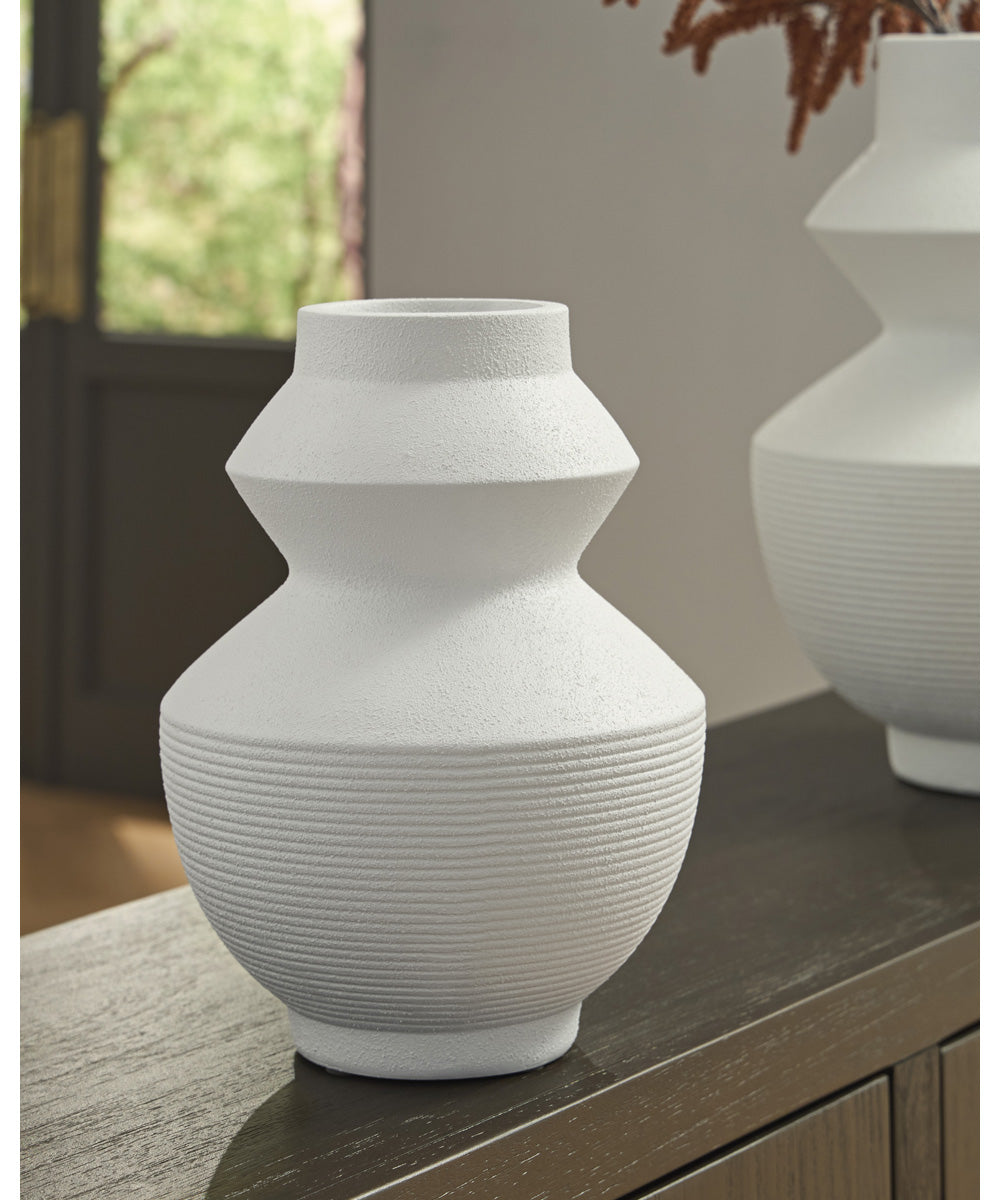 Naveen Vase White