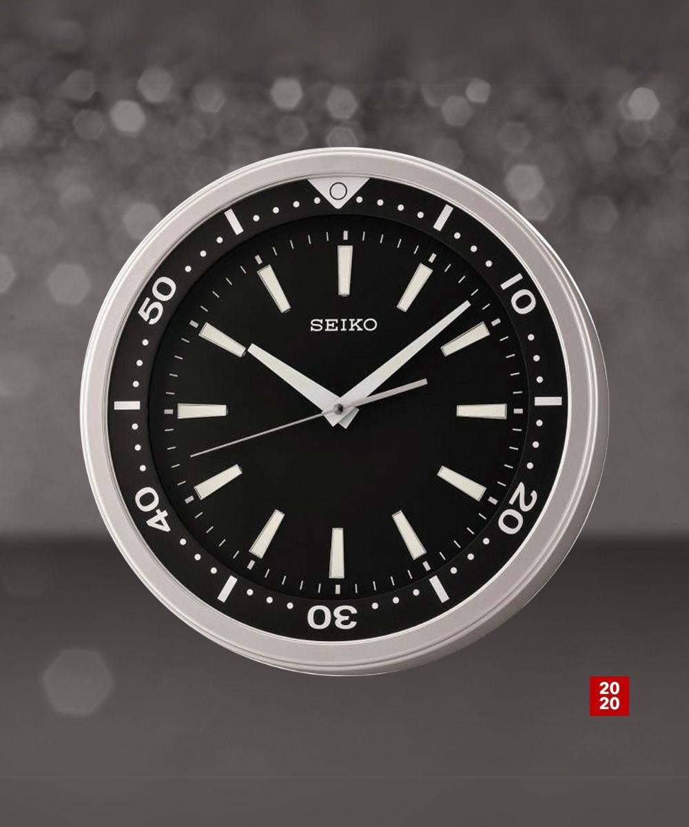 Wall Clock with Quiet Sweep