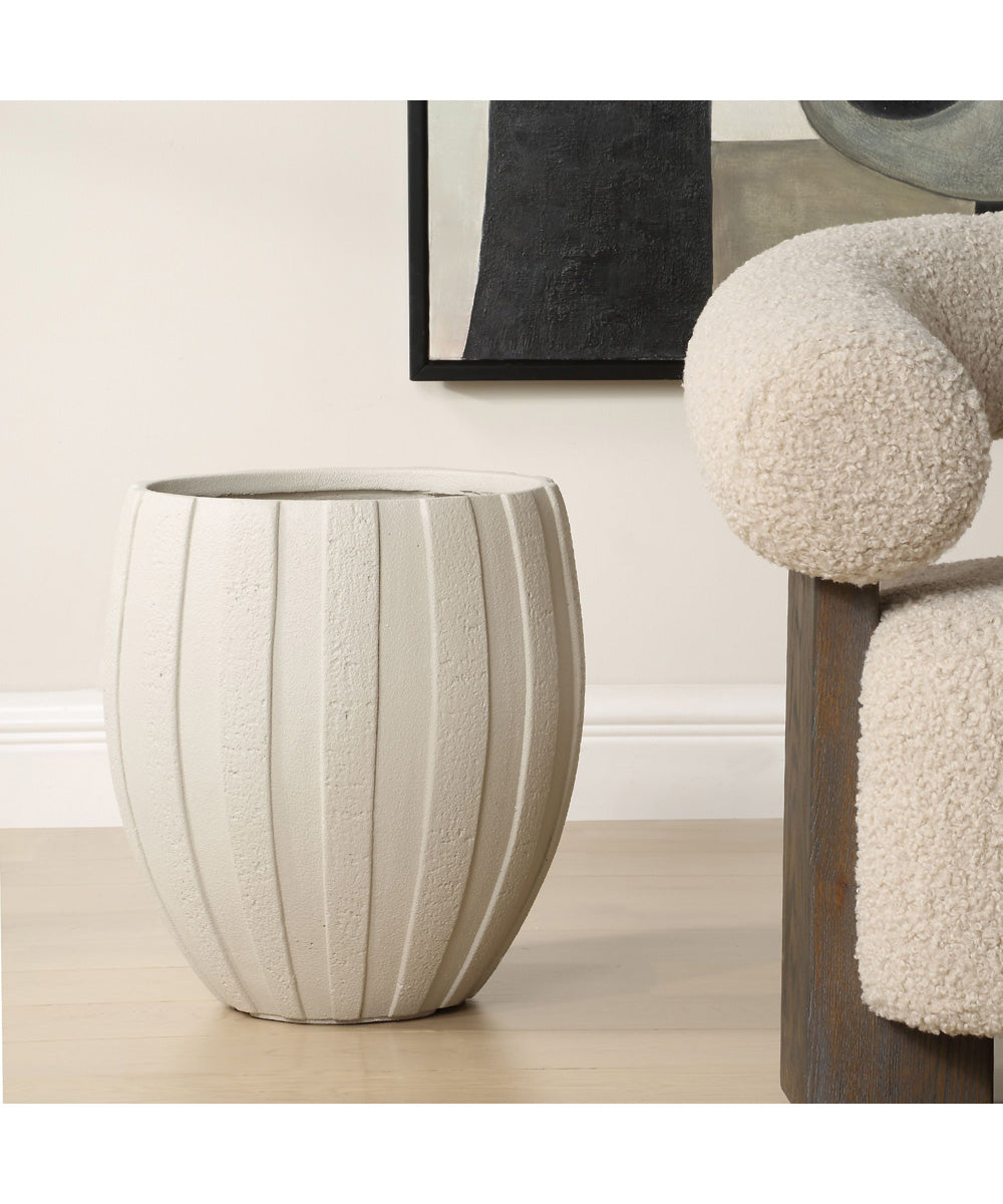 Ridgehaven Textured Outdoor Planter