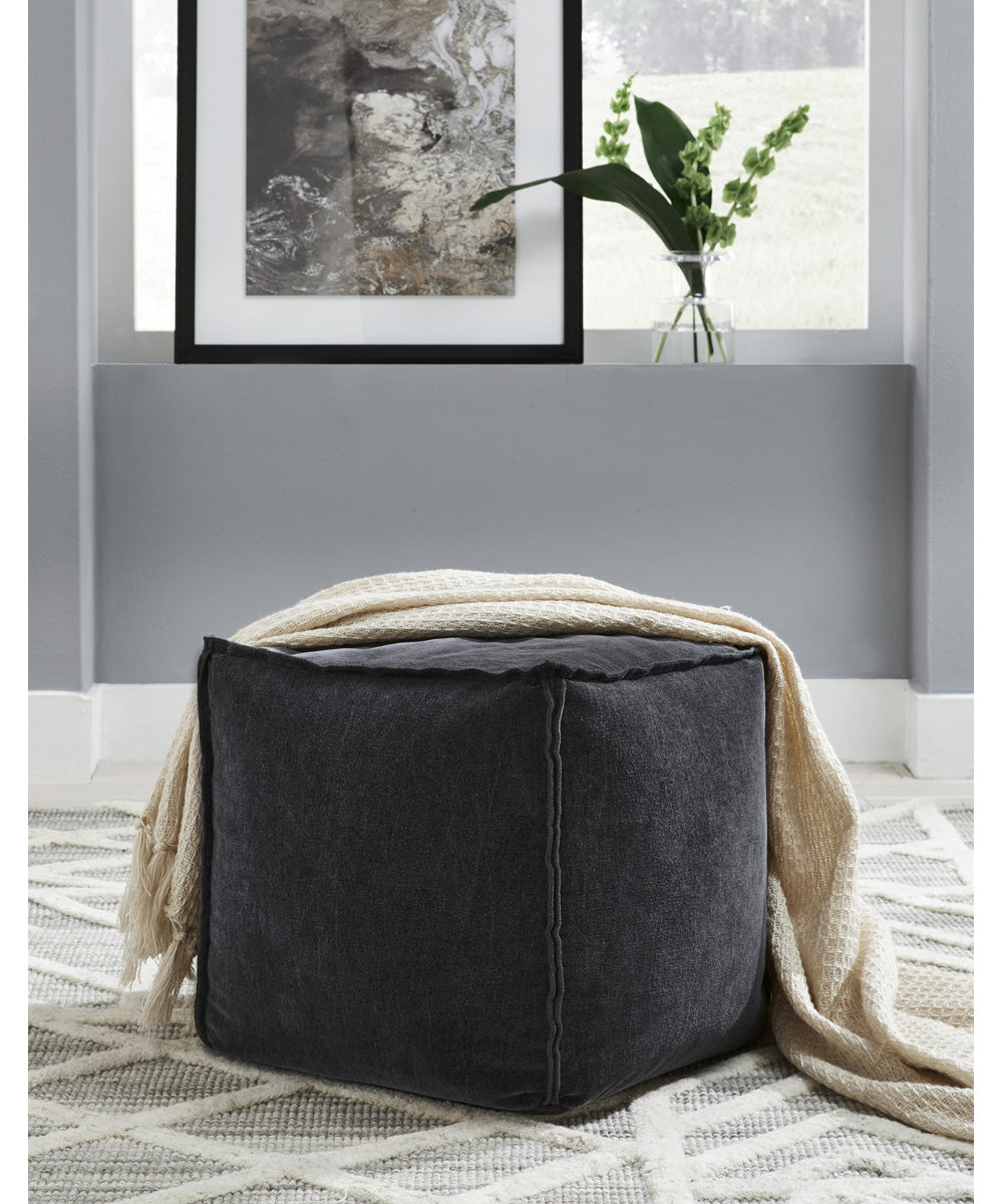 Moriah Pouf Black