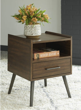 Calmoni Square End Table Brown