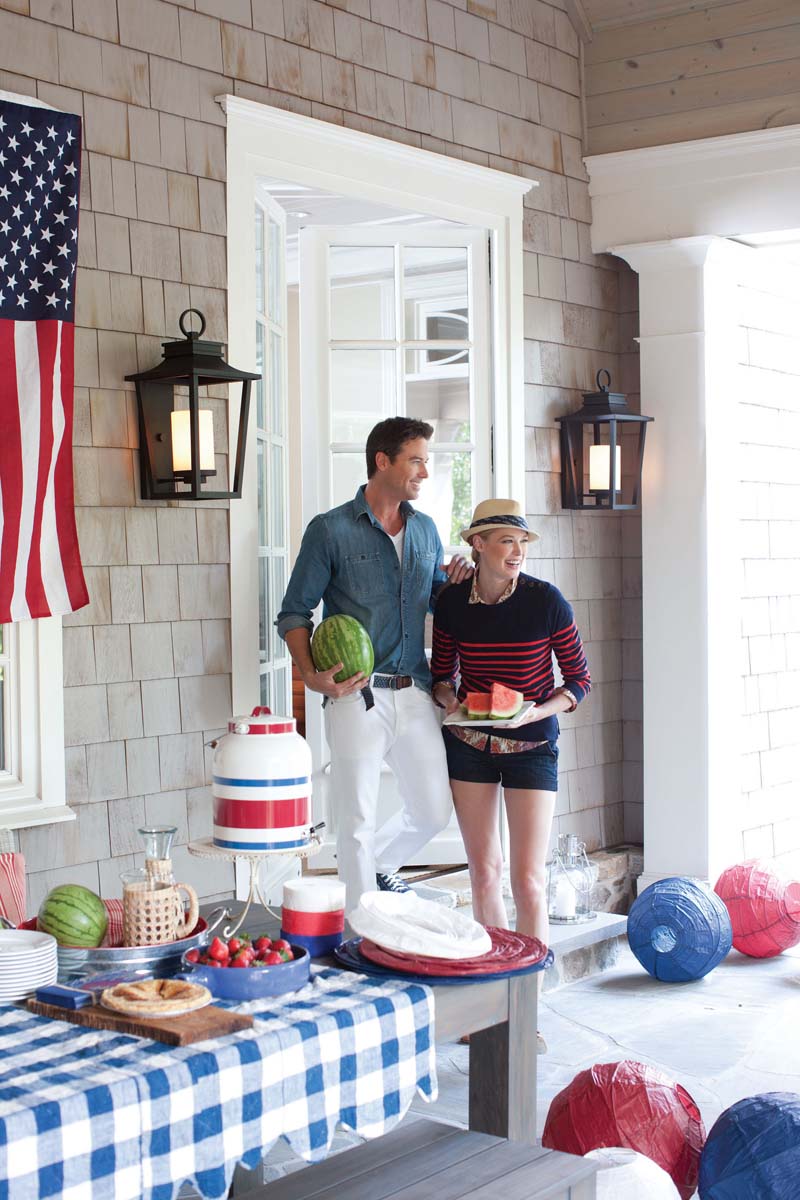 23"H Sullivan 1-Light Large Outdoor Wall Lantern Black