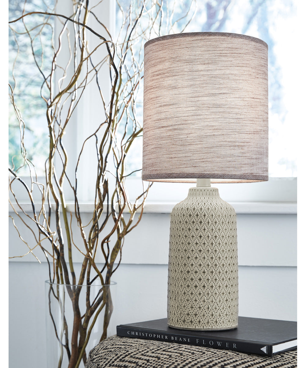 Donnford Ceramic Table Lamp (1/CN) Brown